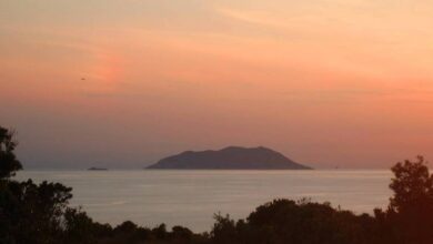 How to avoid hidden charges when booking hotels