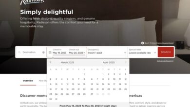 What is the best time to book hotel rooms for savings